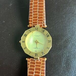Quartz and Gold WORKING Quemex Watch